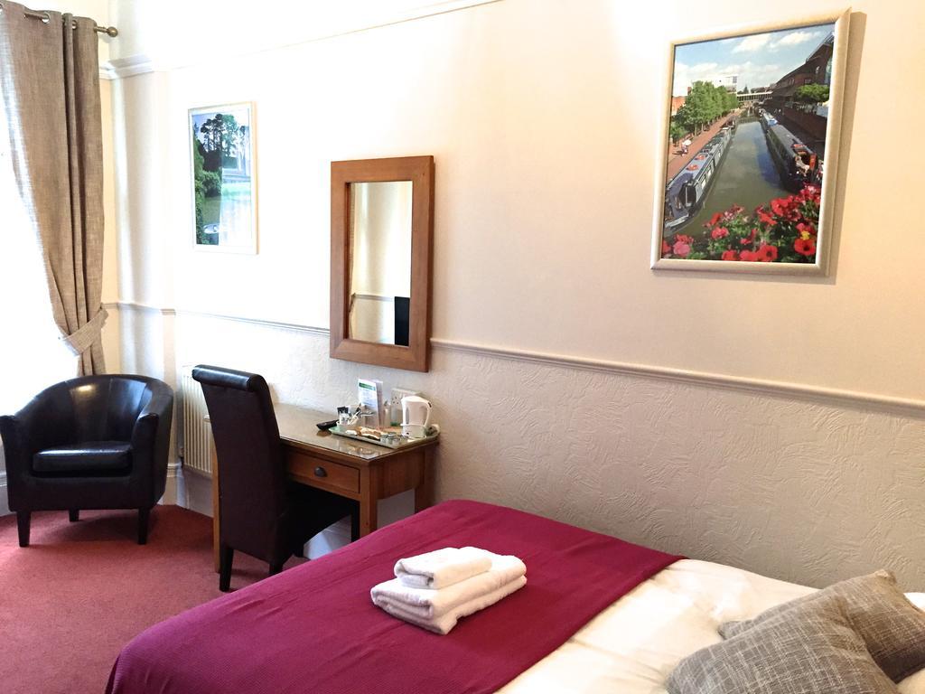 Fairlawns Guest House Банбери Номер фото