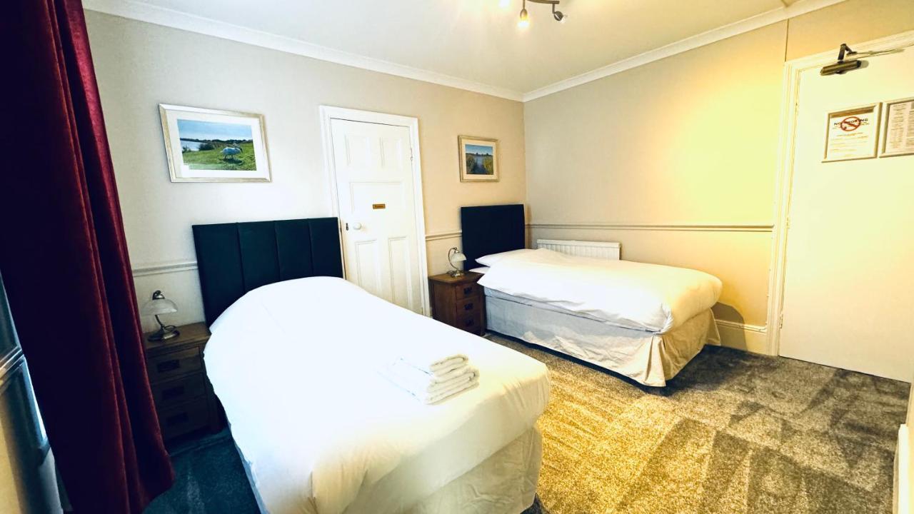 Fairlawns Guest House Банбери Экстерьер фото